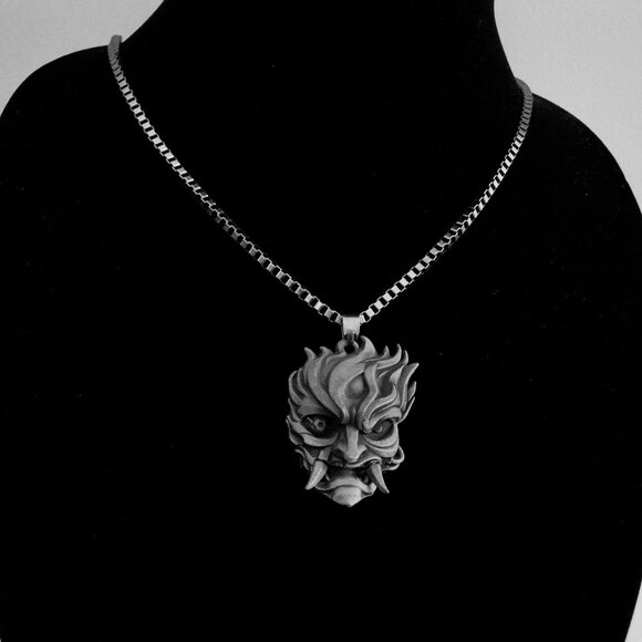 Jewelry - Gargoyle Goth Necklace Gray Black Metal Box Chain 30" Long Halloween